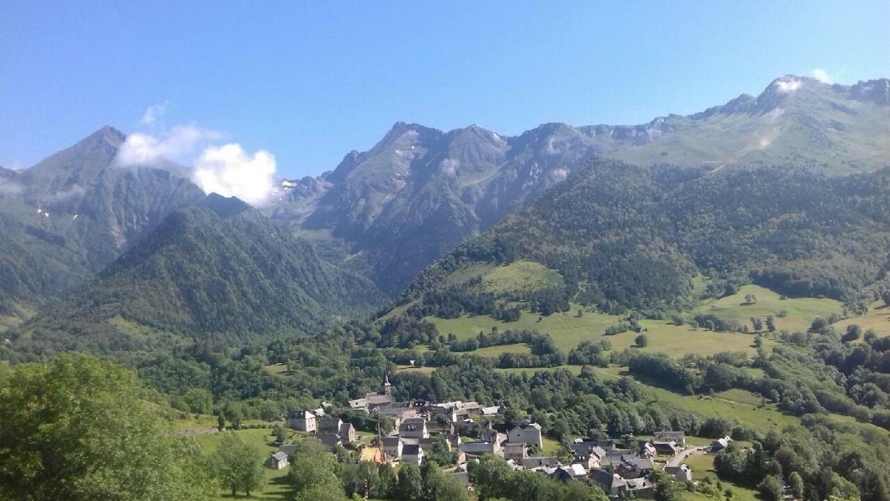 Studio St Lary Proche Du Centre, Au Calme Avec Vue Montagne サン・ラリー・スラン エクステリア 写真